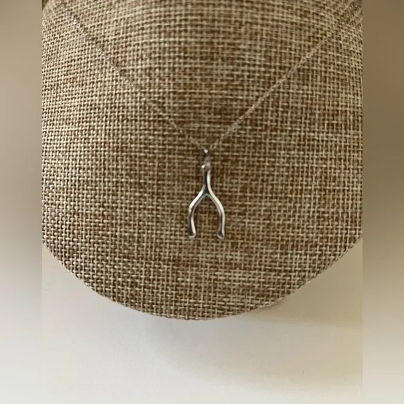 925 Silver Wishbone Pendant Necklace - Picture 2 of 2